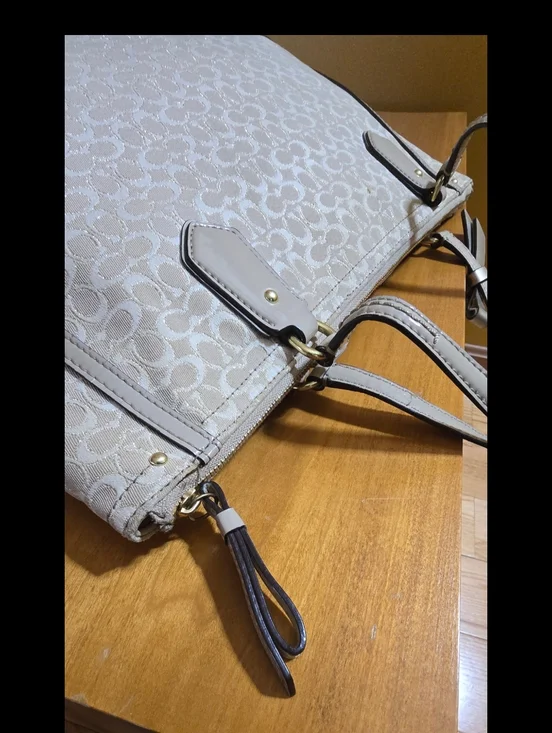 Coach Bag Poppy Metallic Beige Gold Signature C Patent Leather Canvas - Picture 4 of 16